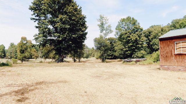 4935 Blocker Rd, Marshall, TX 75642