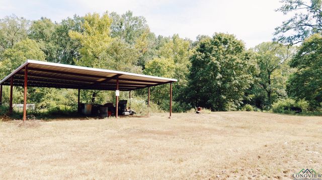 4935 Blocker Rd, Marshall, TX 75642