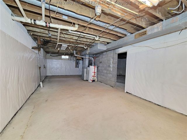 333 Knollwood Drive, Charleston, WV 25302