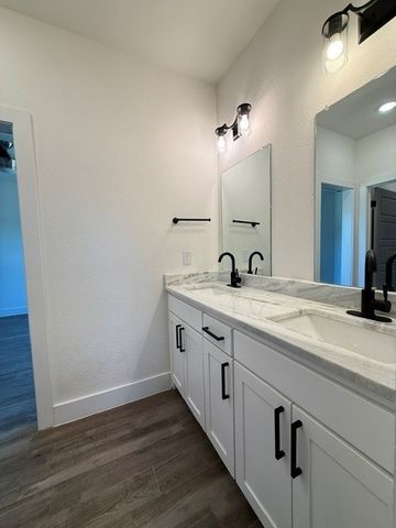 311 Dobbs Trail, Springtown, TX 76082