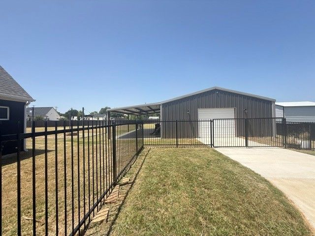 311 Dobbs Trail, Springtown, TX 76082