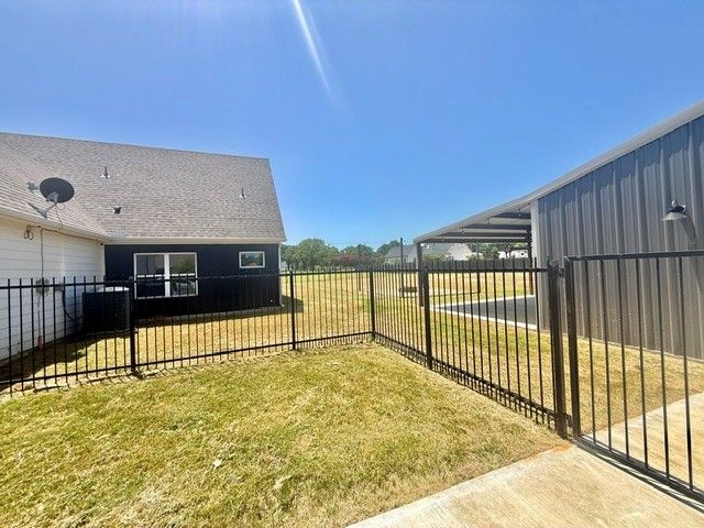 311 Dobbs Trail, Springtown, TX 76082