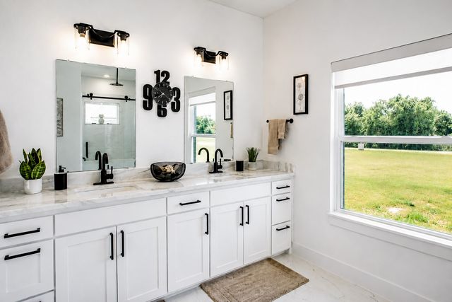311 Dobbs Trail, Springtown, TX 76082