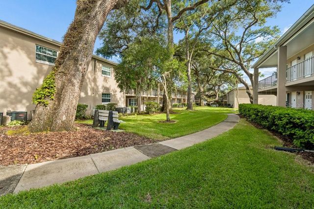 2500 LEE ROAD 104, Winter Park, FL 32789