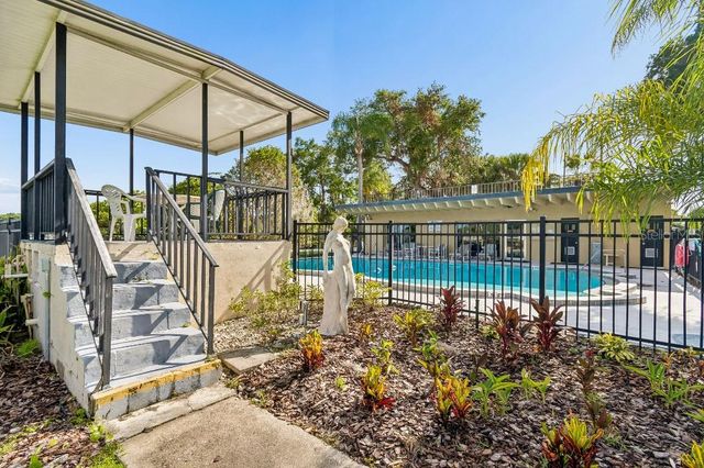 2500 LEE ROAD 104, Winter Park, FL 32789