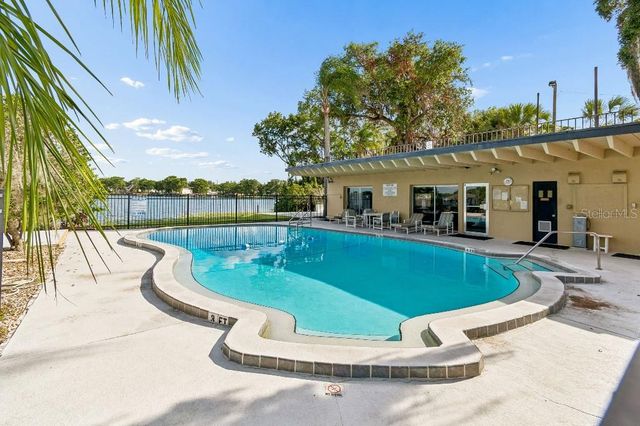2500 LEE ROAD 104, Winter Park, FL 32789