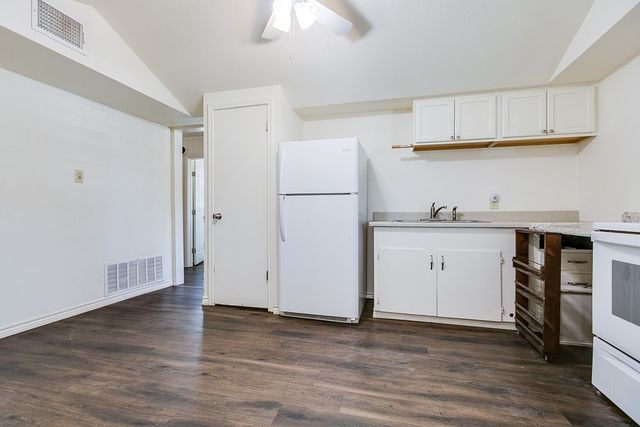 2113 S Hill St, San Angelo, TX 76903