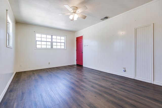 2113 S Hill St, San Angelo, TX 76903