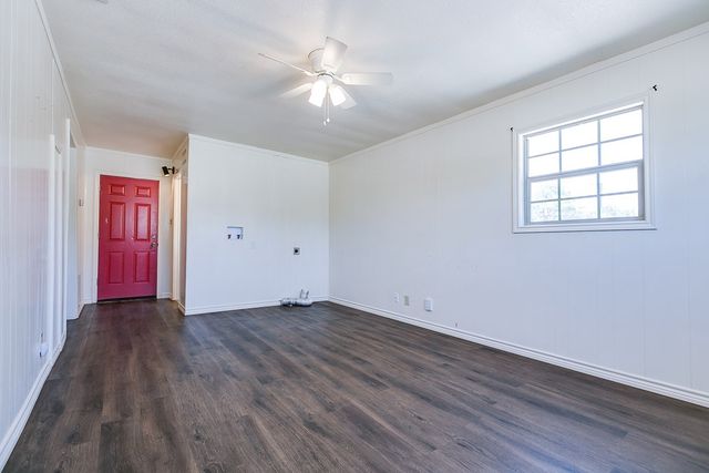 2113 S Hill St, San Angelo, TX 76903