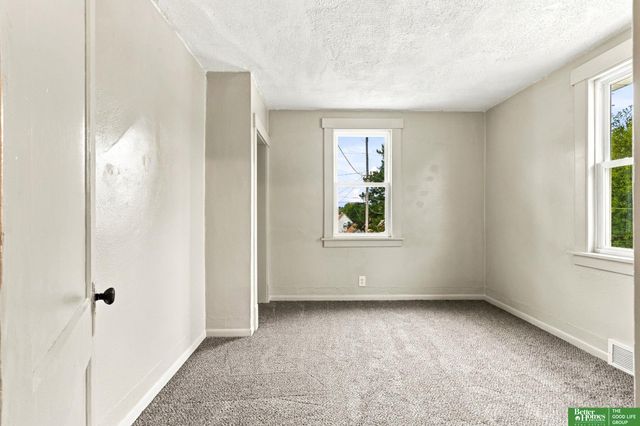 4537 Charles Street, Omaha, NE 68132