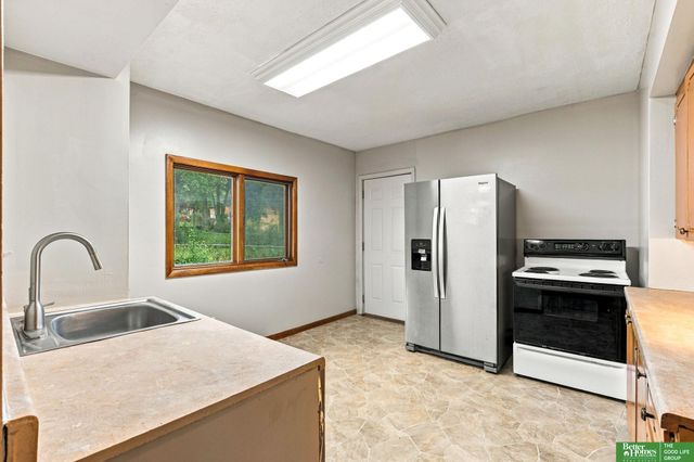 4537 Charles Street, Omaha, NE 68132