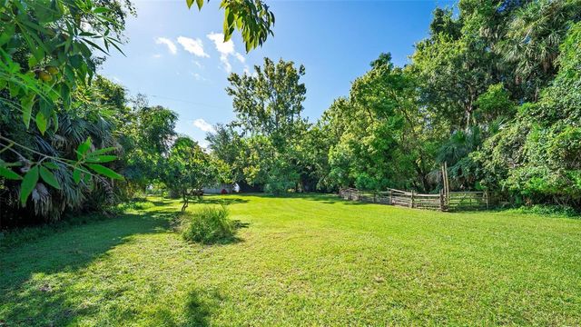 266 DRAYTON ISLAND ROAD, Georgetown, FL 32139