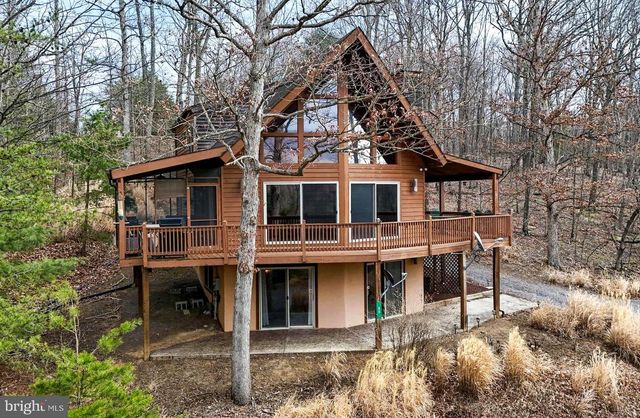 80 PURPLE FINCH LN, Berkeley Springs, WV 25411