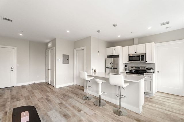 1457 Tremont St 502, Boston, MA 02210