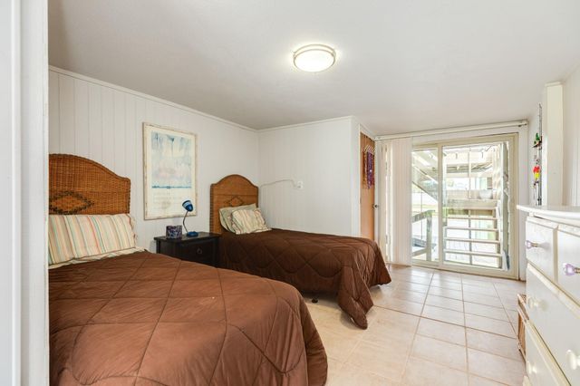 22814 Vida Street, Galveston, TX 77554