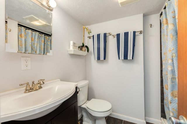 22814 Vida Street, Galveston, TX 77554