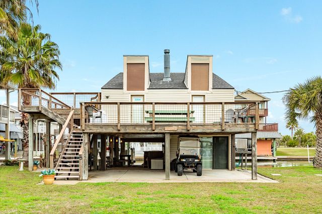 22814 Vida Street, Galveston, TX 77554