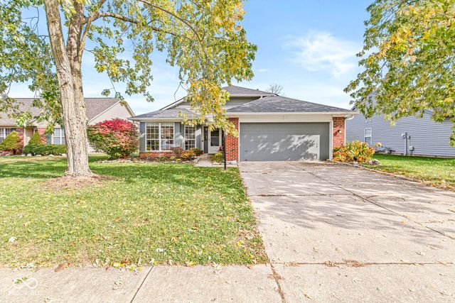 1555 Warren Lake Court, Indianapolis, IN 46229