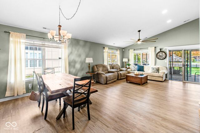 1555 Warren Lake Court, Indianapolis, IN 46229