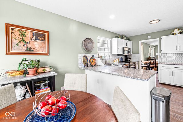 1555 Warren Lake Court, Indianapolis, IN 46229