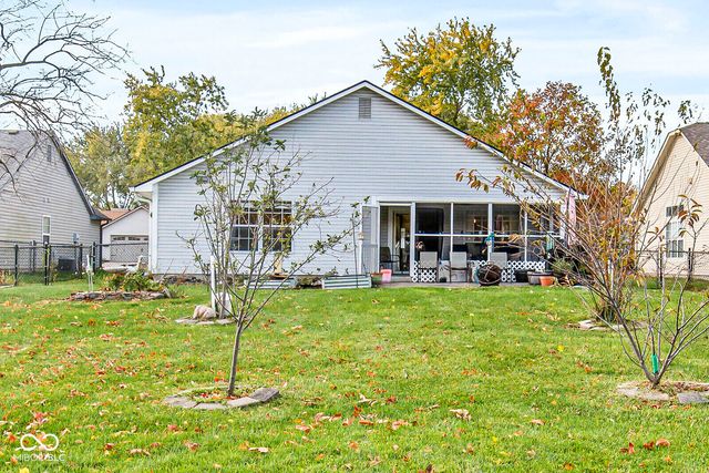 1555 Warren Lake Court, Indianapolis, IN 46229