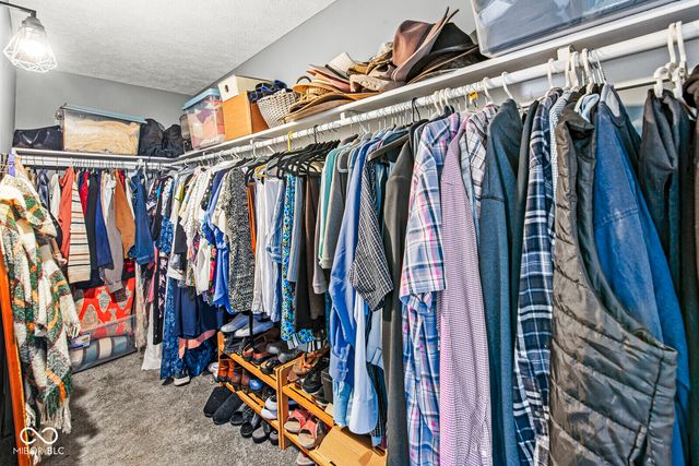 1555 Warren Lake Court, Indianapolis, IN 46229