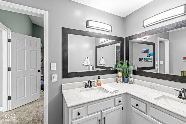 1555 Warren Lake Court, Indianapolis, IN 46229