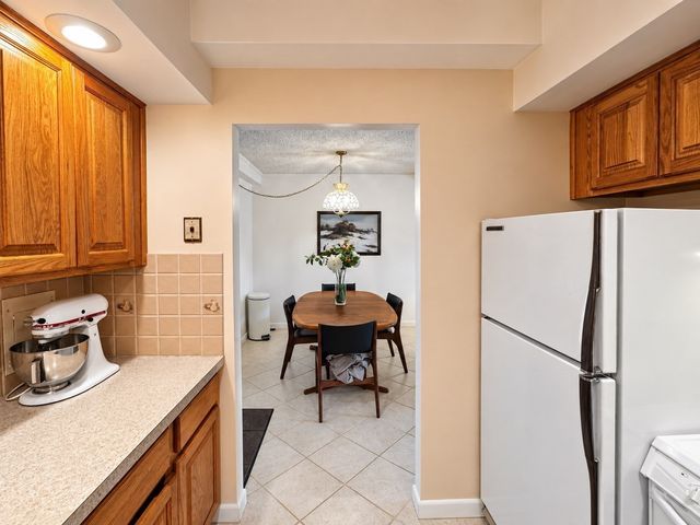 57 Broadlawn Park 3A, Boston, MA 02467