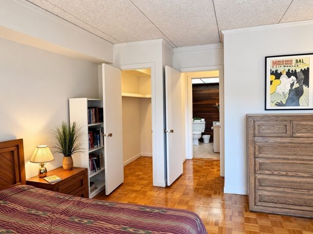 57 Broadlawn Park 3A, Boston, MA 02467