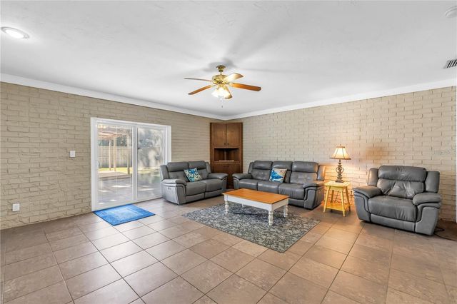 6144 2ND AVENUE N, St Petersburg, FL 33710