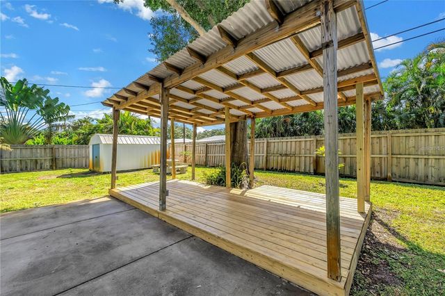 6144 2ND AVENUE N, St Petersburg, FL 33710