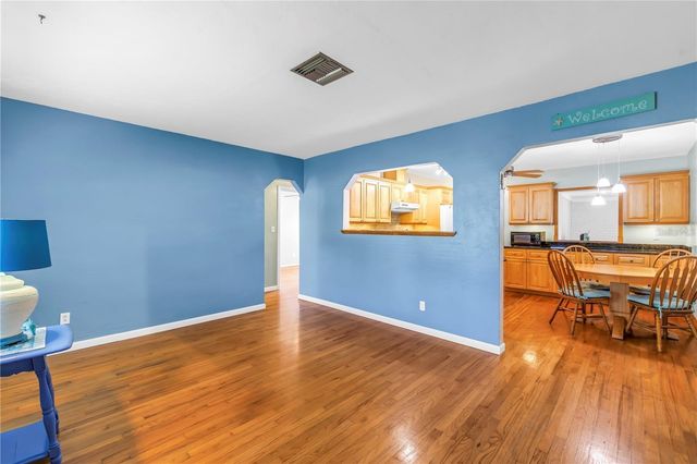 6144 2ND AVENUE N, St Petersburg, FL 33710