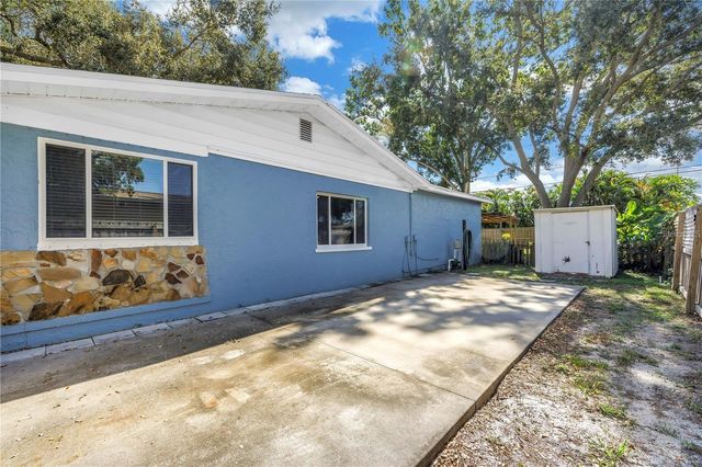 6144 2ND AVENUE N, St Petersburg, FL 33710