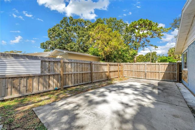 6144 2ND AVENUE N, St Petersburg, FL 33710