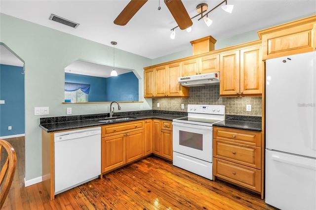 6144 2ND AVENUE N, St Petersburg, FL 33710