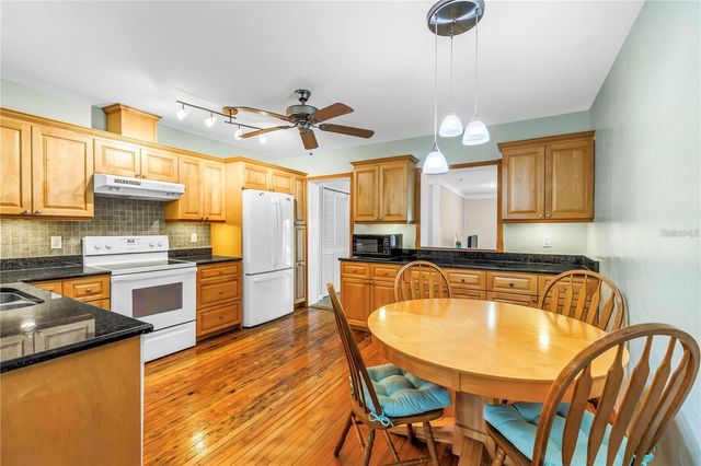 6144 2ND AVENUE N, St Petersburg, FL 33710