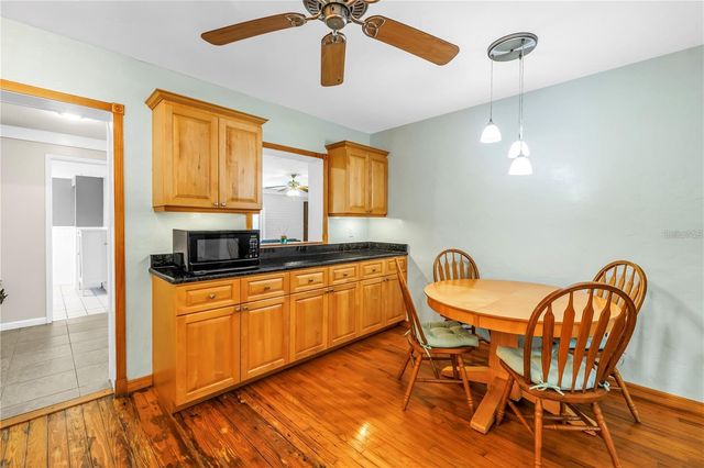 6144 2ND AVENUE N, St Petersburg, FL 33710