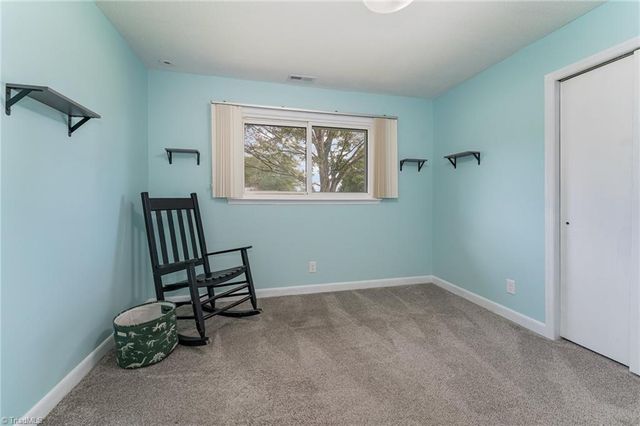 4620 Shattalon Circle, Winston-salem, NC 27106