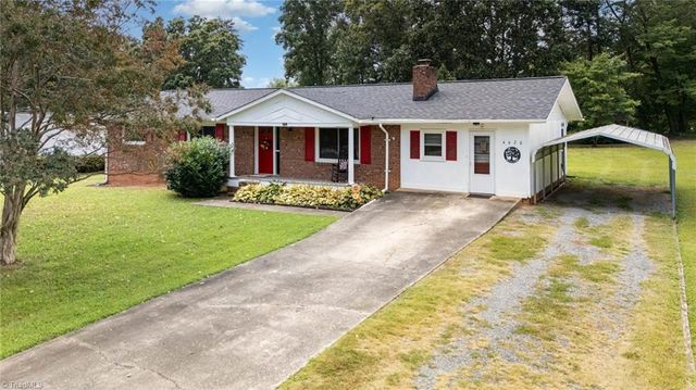 4620 Shattalon Circle, Winston-salem, NC 27106