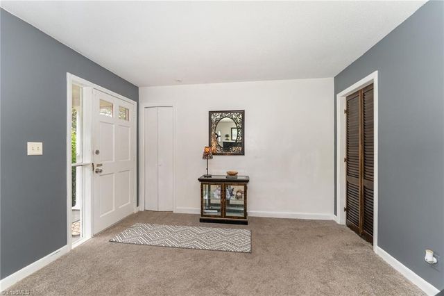 4620 Shattalon Circle, Winston-salem, NC 27106