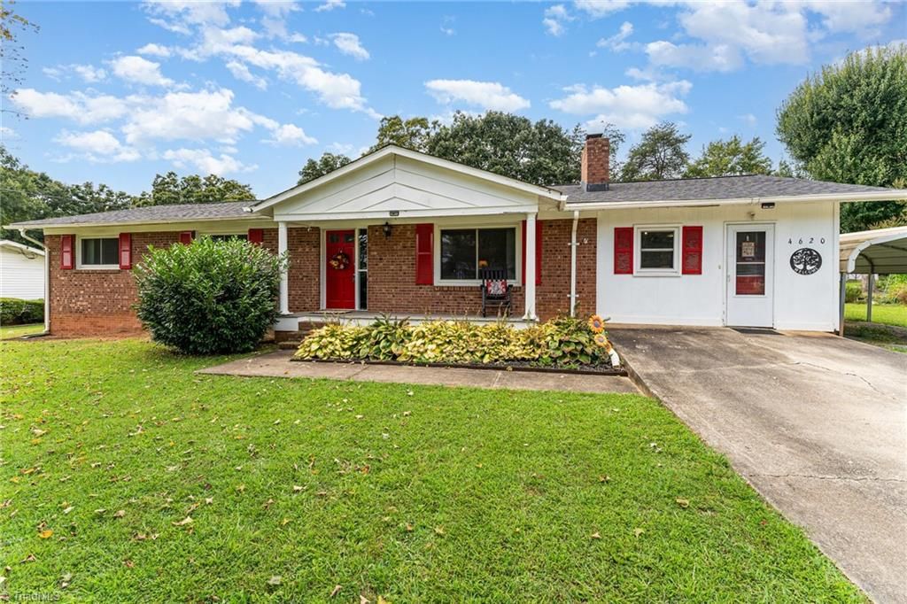 4620 Shattalon Circle, Winston-salem, NC 27106