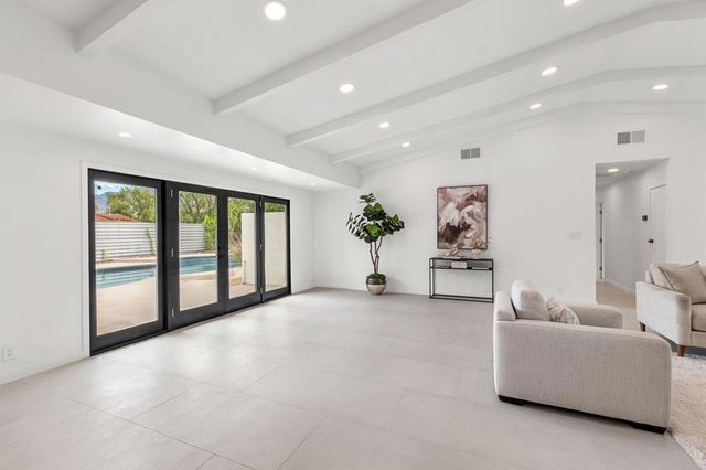 1913 E Amado Road, Palm Springs, CA 92262