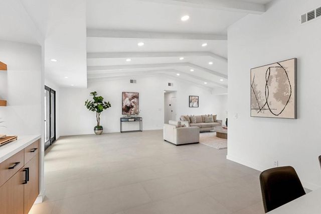 1913 E Amado Road, Palm Springs, CA 92262
