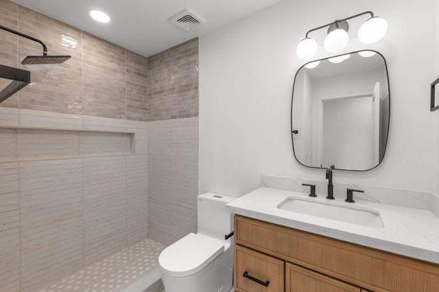 1913 E Amado Road, Palm Springs, CA 92262