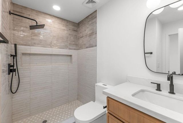 1913 E Amado Road, Palm Springs, CA 92262