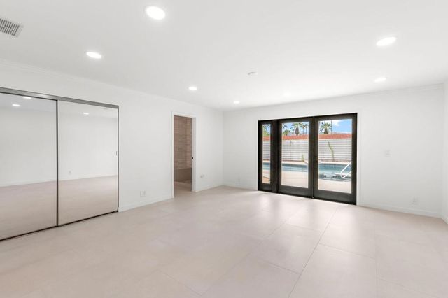 1913 E Amado Road, Palm Springs, CA 92262