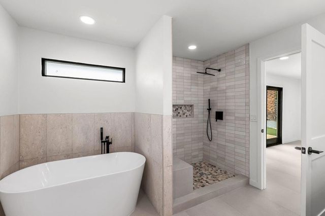 1913 E Amado Road, Palm Springs, CA 92262