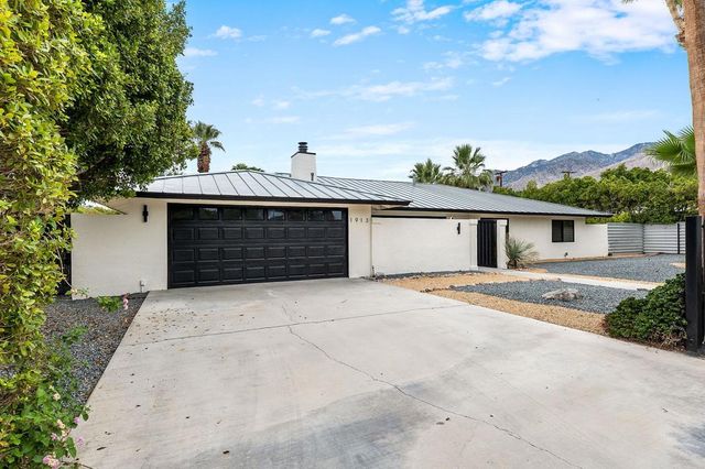 1913 E Amado Road, Palm Springs, CA 92262
