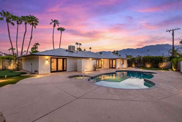 1913 E Amado Road, Palm Springs, CA 92262