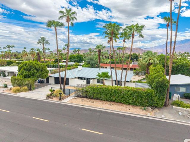 1913 E Amado Road, Palm Springs, CA 92262